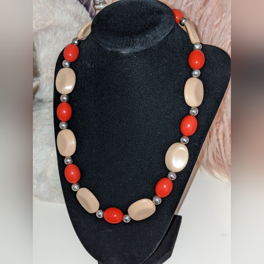 Ladies Vintage Orange, Tan & Silver Beaded 20" Necklace
